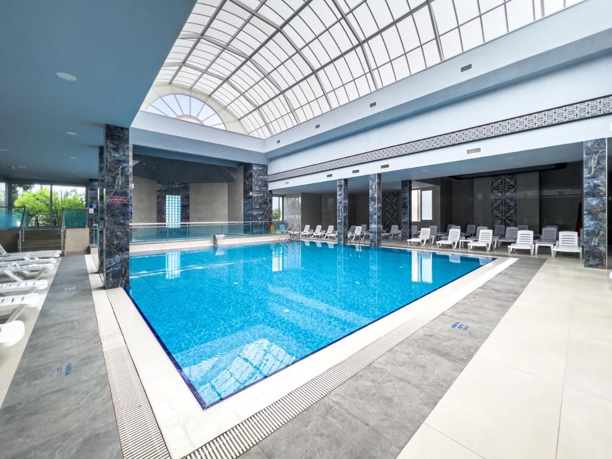 Spa Hotel Colossae Thermal Karahayit  Buitenkant foto Indoor pool