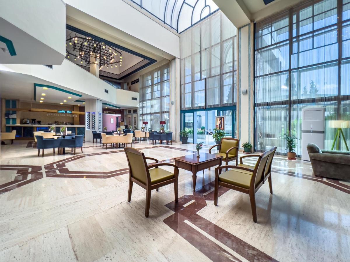 Spa Hotel Colossae Thermal Karahayit  Buitenkant foto Lobby