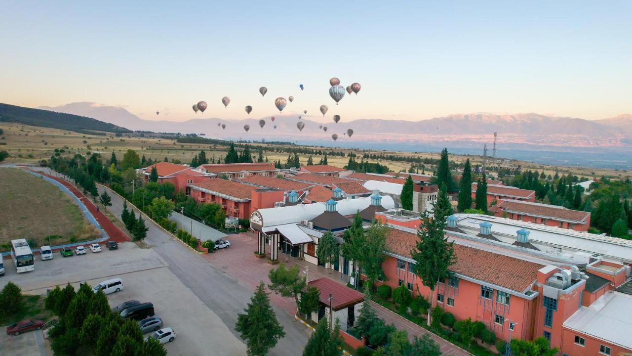 Spa Hotel Colossae Thermal Karahayit  Buitenkant foto Aerial view of the campus