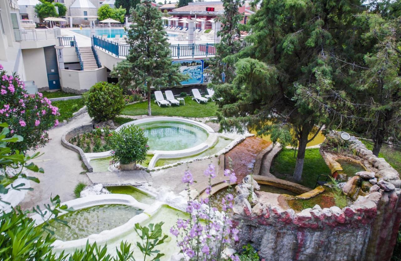 Spa Hotel Colossae Thermal Karahayit  Buitenkant foto The spa